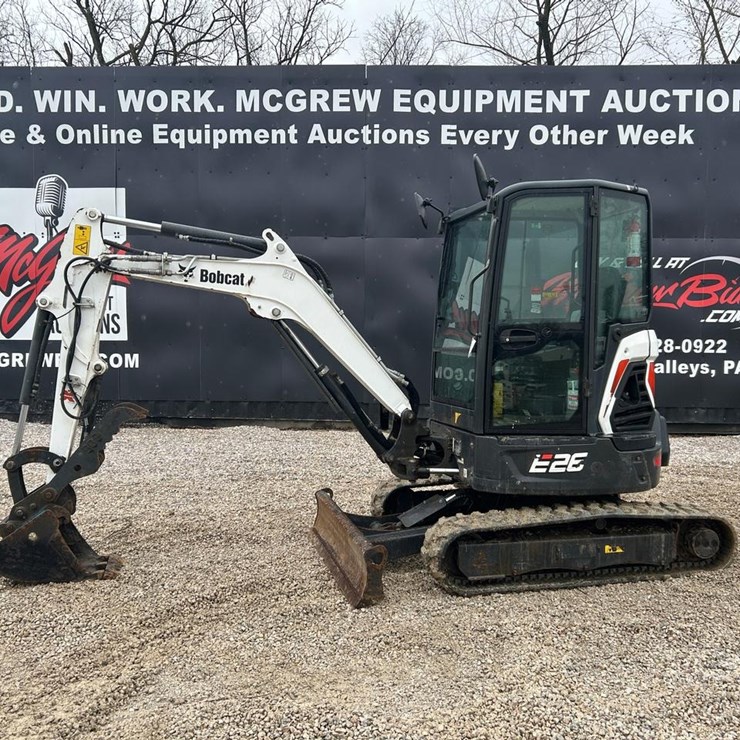 2022 BOBCAT E26