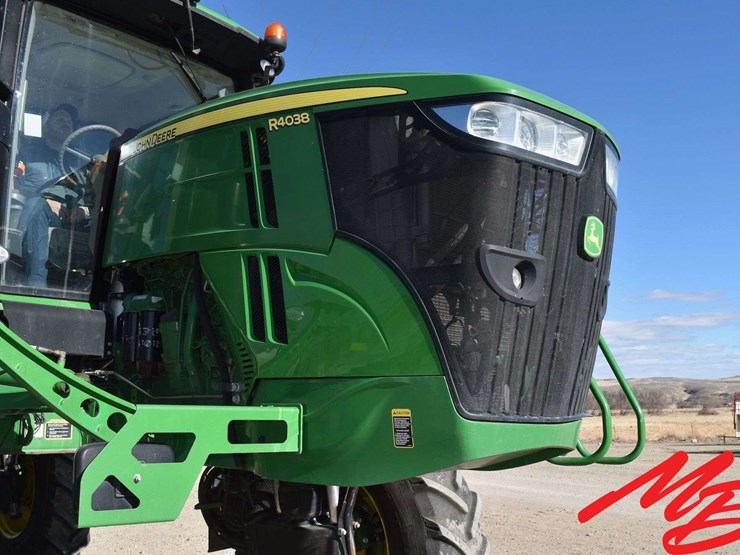 2018-john-deere-r4038-image-24