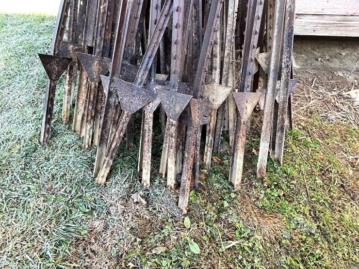 #6056-•-assorted-t-posts-image-5