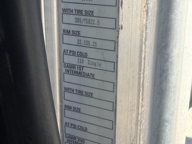 2016-peterbilt-337-image-19