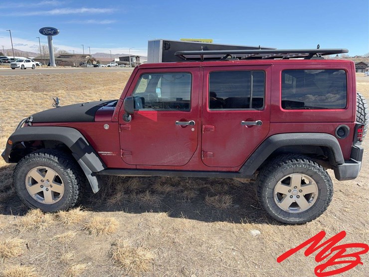 2012-jeep-wrangler-image-8