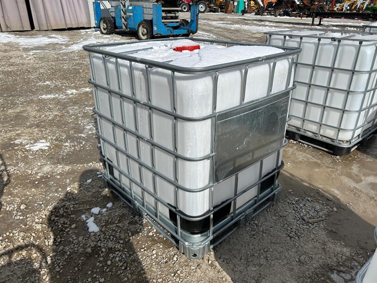 water-tank-tote-image-2