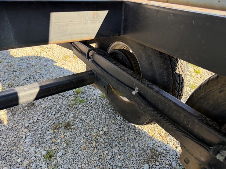 2004-convey-all-bts240-image-12