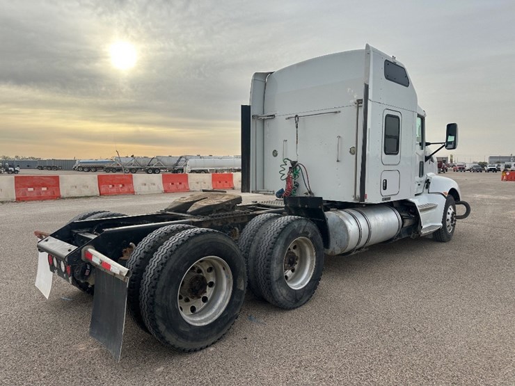 2013-kenworth-t660-image-5