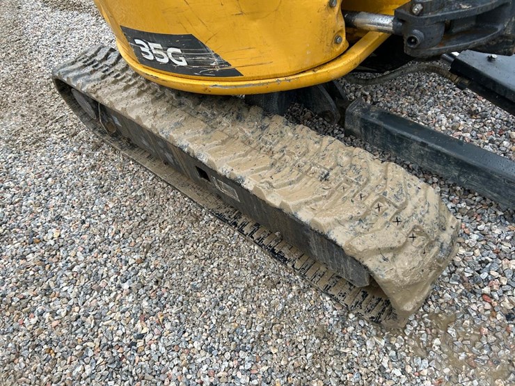 2021-deere-35g-image-11