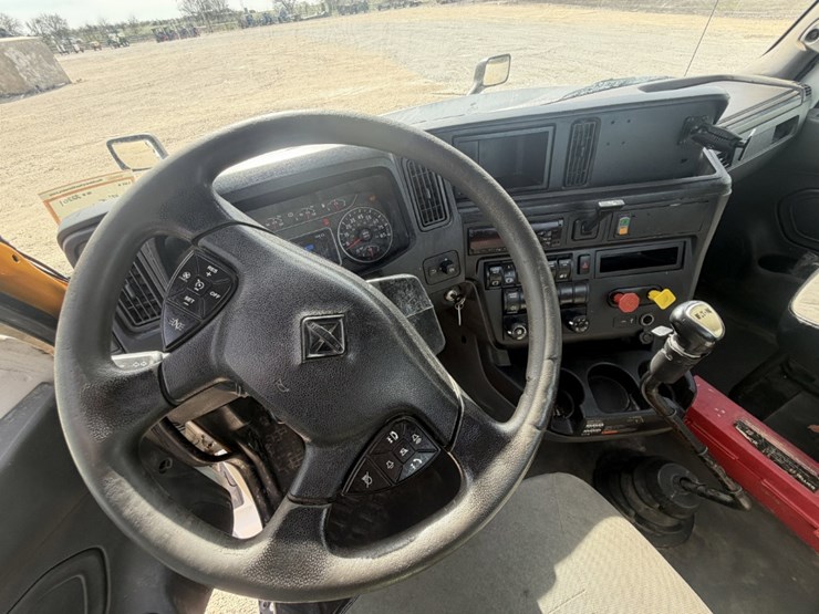 2018-international-lt-image-11