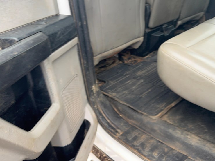 2018-ford-f350-xl-image-29