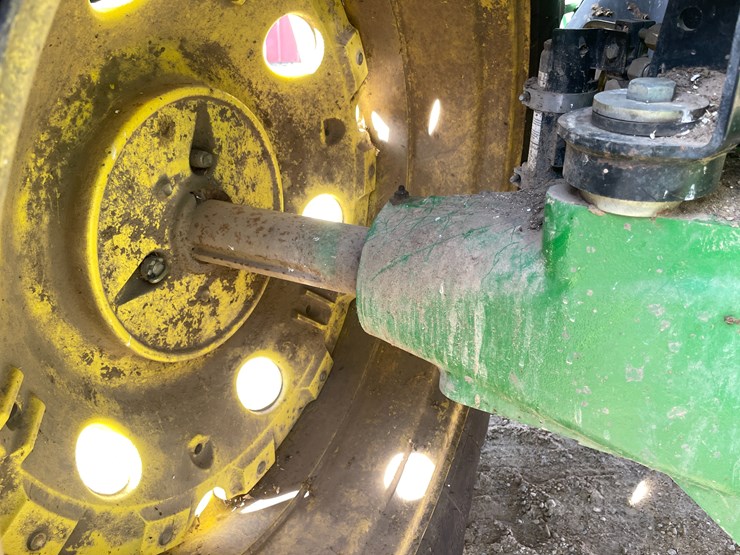 john-deere-7330-image-26