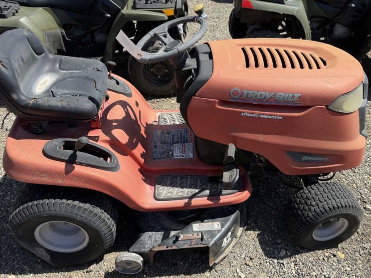 troy-bilt-bronco-image-3