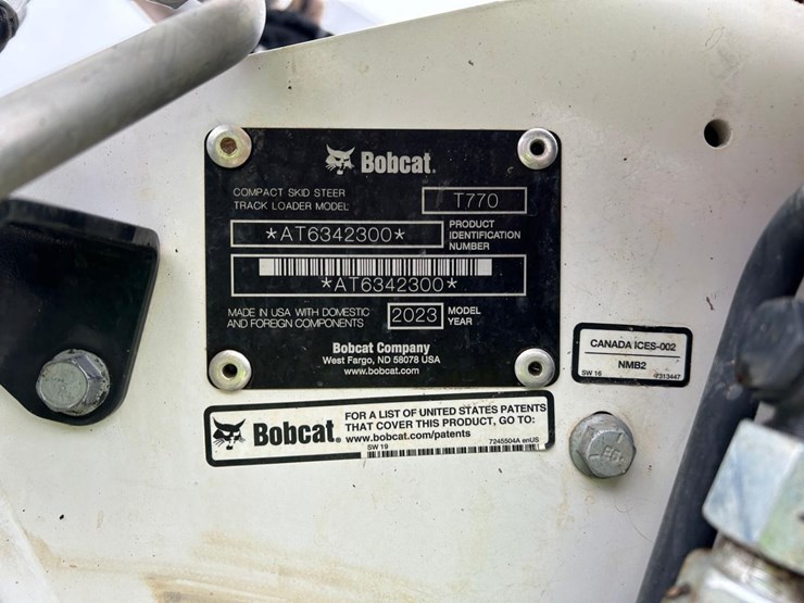 2023-bobcat-t770-image-30