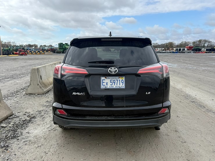 2018-toyota-rav4-image-6