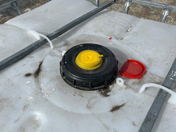 water-tank-tote-image-5