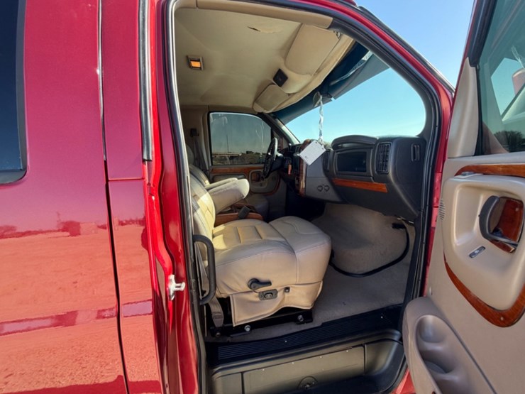 2007-custom-tank-image-18