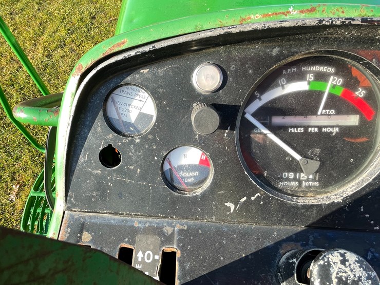 john-deere-4020-image-31