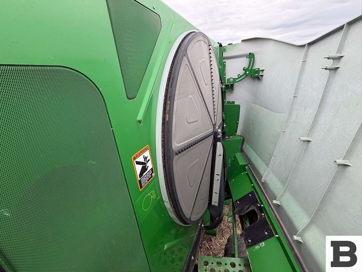 2023-john-deere-s780-image-47