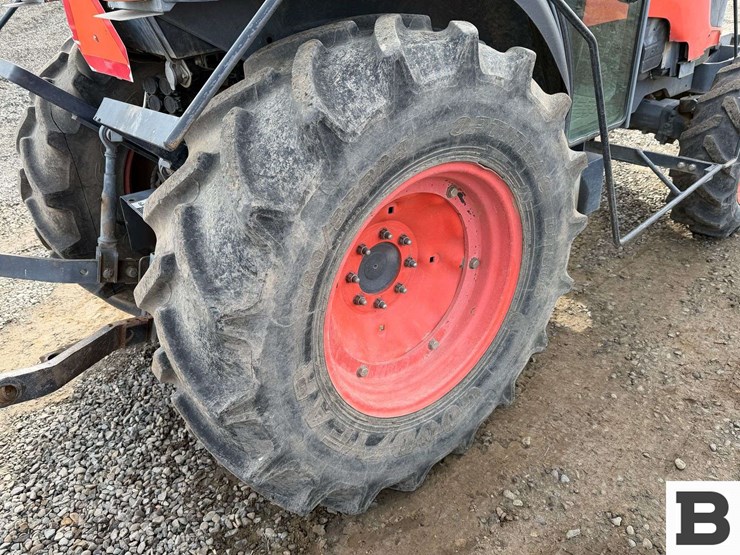 2016-kubota-m8540hd-image-18