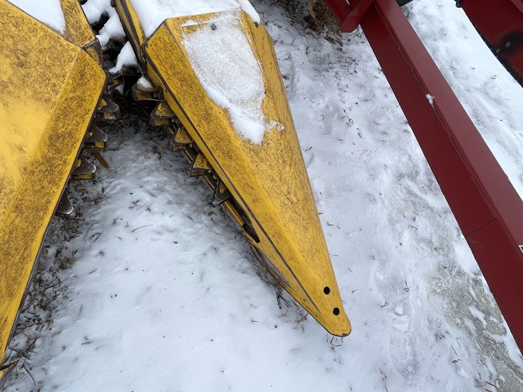#6024-•-new-holland-(2)-row-corn-head-image-9
