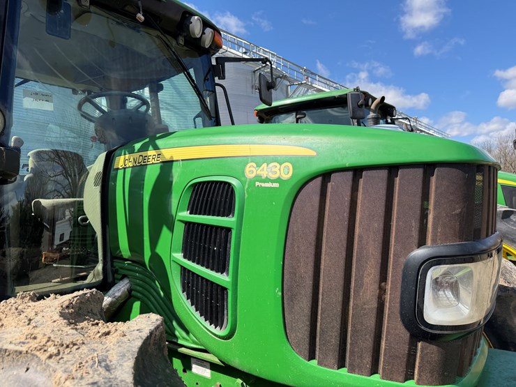 2012-john-deere-6430-image-30