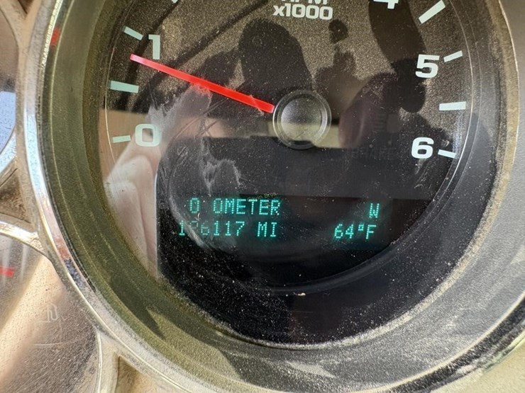 2009-chevrolet-3500-image-22