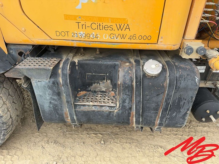 1985-international-s2500-image-23