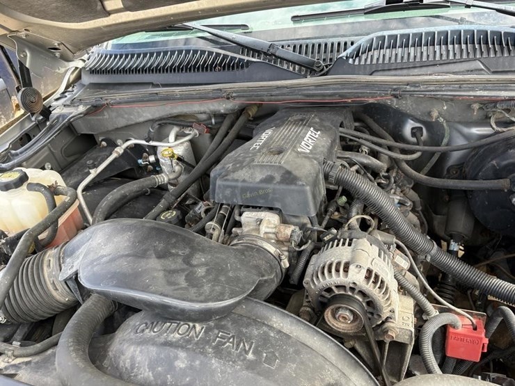 2000-chevrolet-1500-image-15