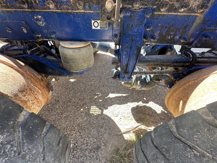 2012-peterbilt-386-image-8