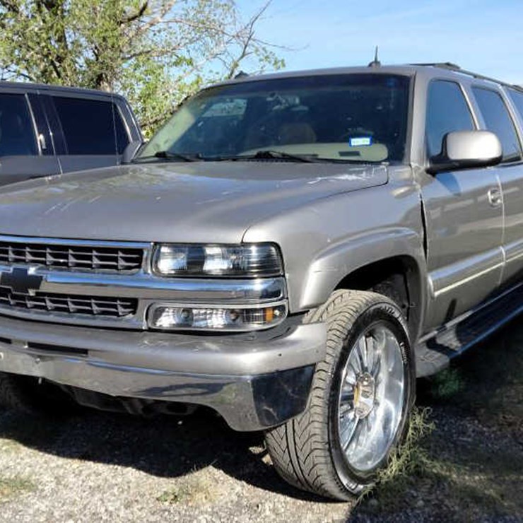 2003 CHEVROLET SUBURBAN