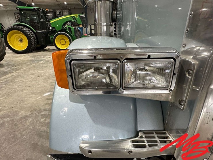 2007-peterbilt-379-image-36