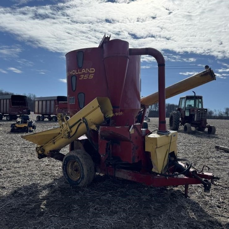 355 NEW HOLLAND 355