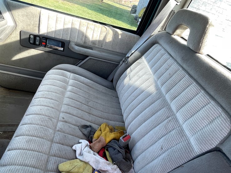 1993-gmc-2500-image-40