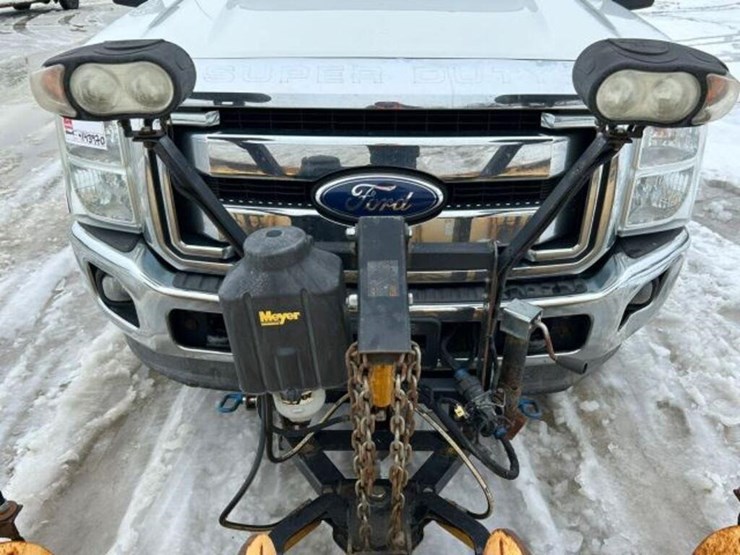 2011-ford-f350-image-38