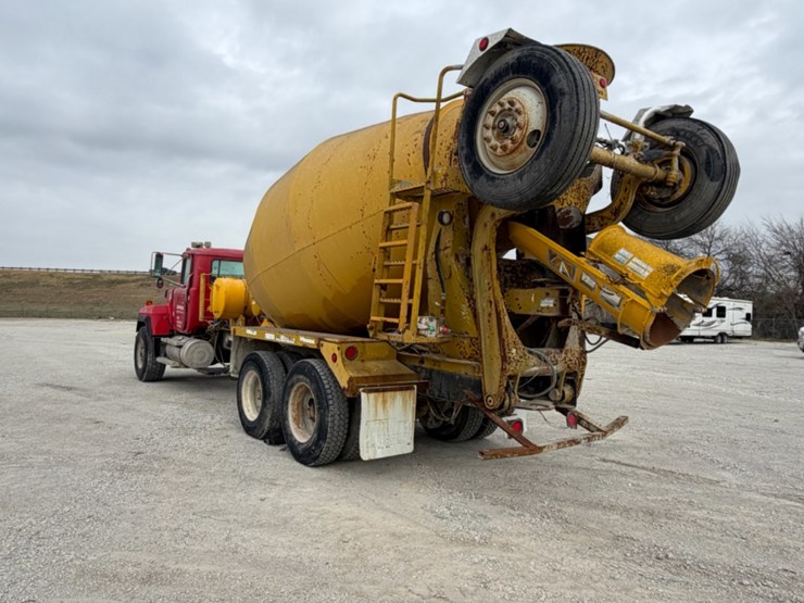 1996-mack-mixer-image-5