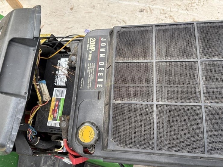 john-deere-345-image-4