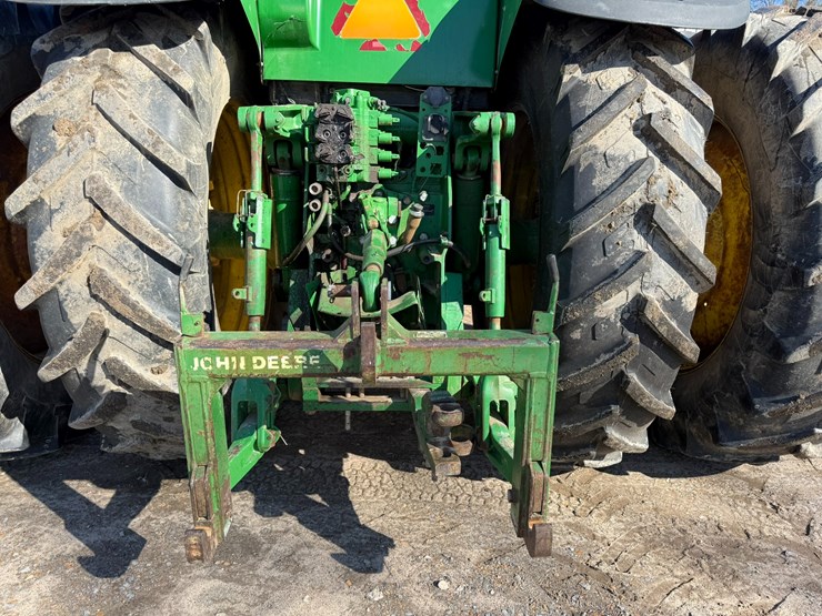 2007-john-deere-8230-image-22