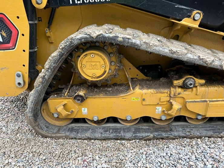 2024-caterpillar-255-image-13