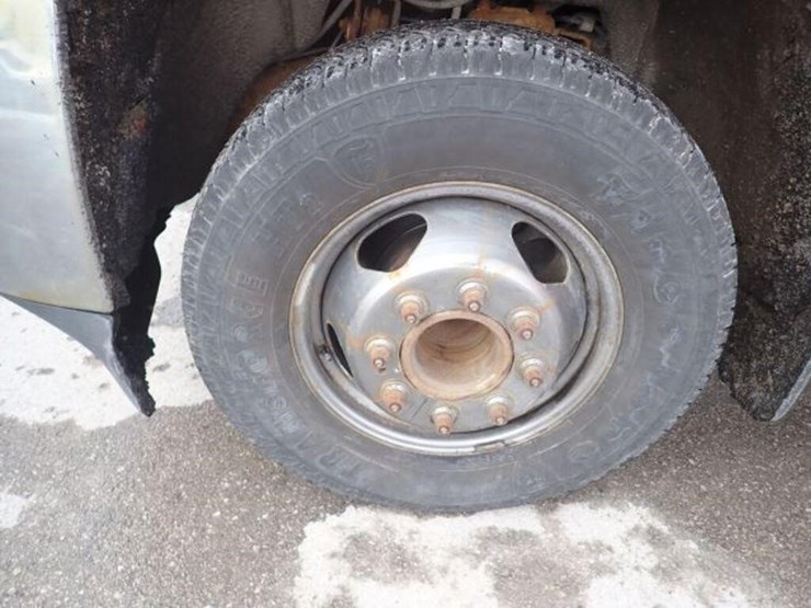 2019-chevrolet-silverado-3500hd-image-106