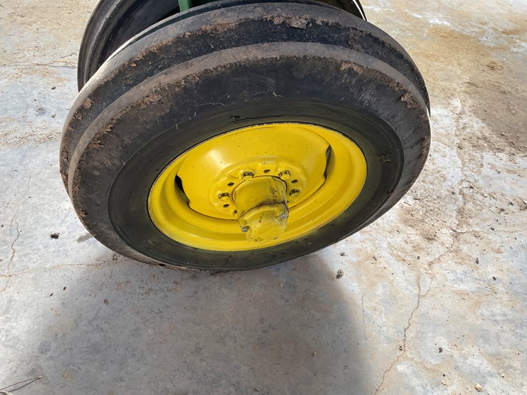 john-deere-730-image-22