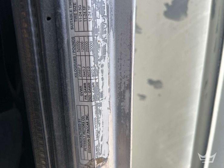 2006-peterbilt-379-image-6