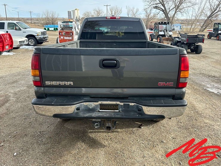 2002-gmc-2500-image-4