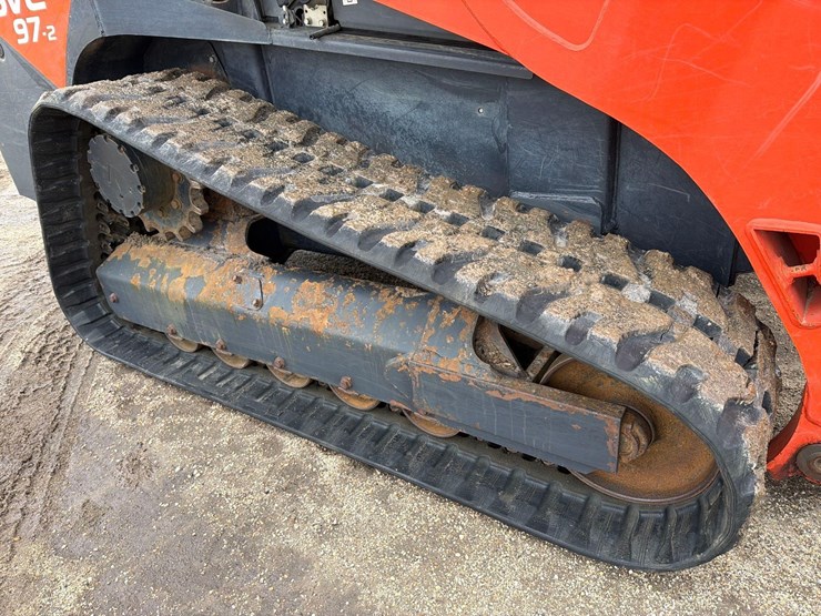 2022-kubota-svl97-2-image-17