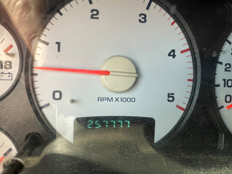 #6018-•-2004-dodge-turbo-diesel-pickup-(wi-title-in-delay)-image-77