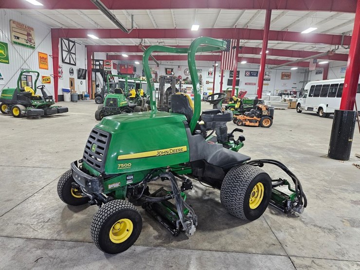 john-deere-7500-image-11