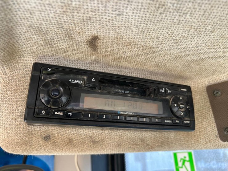 new-holland-lw110-image-55