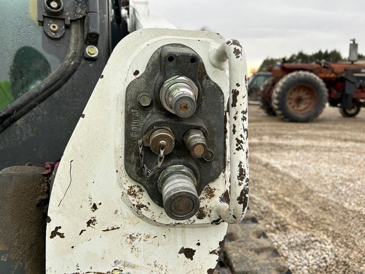 bobcat-t650-image-11