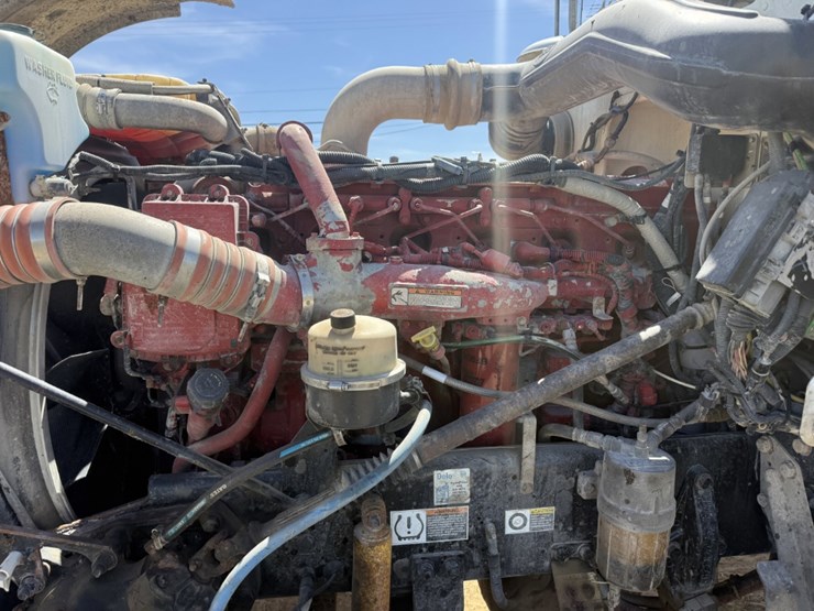 2013-peterbilt-367-image-9