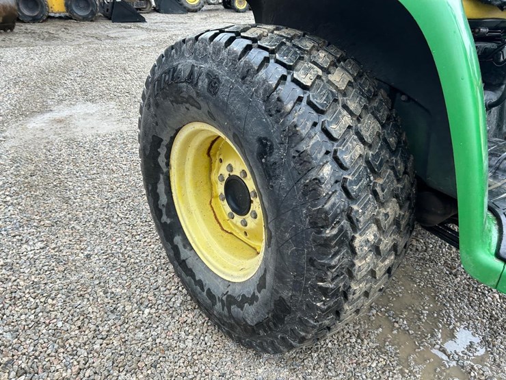 john-deere-4520-image-12