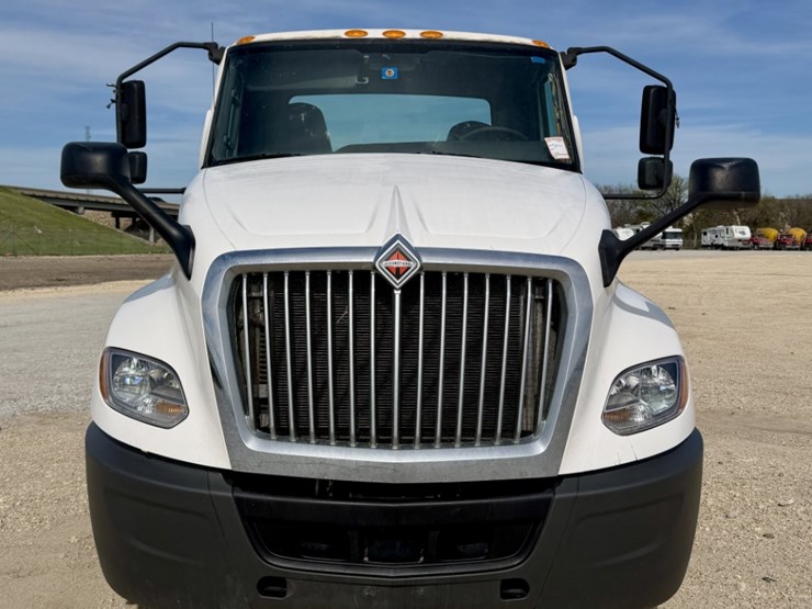 2018-international-lt-image-2