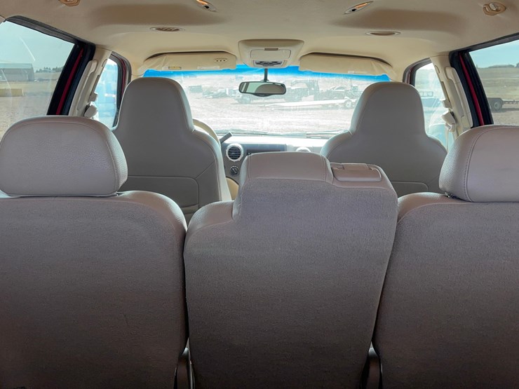 2004-ford-expedition-image-10