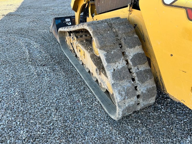 2021-caterpillar-289d3-image-17