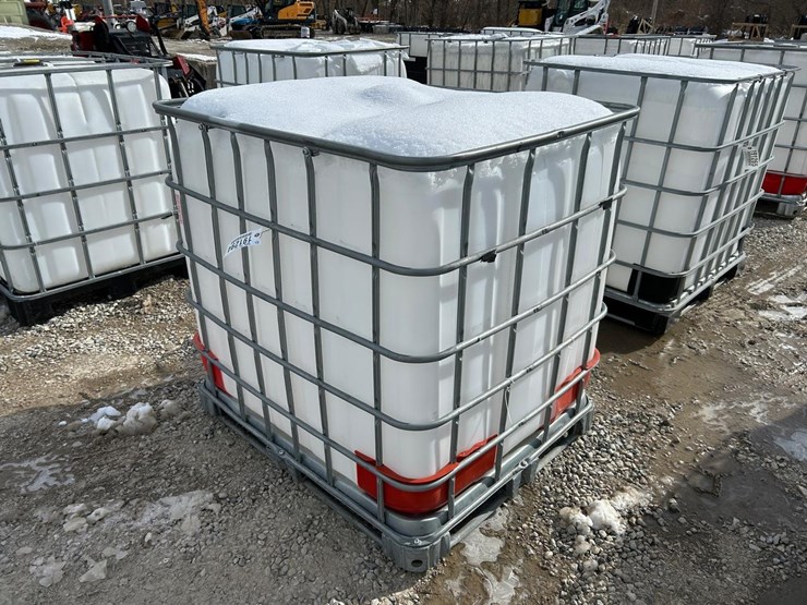 water-tank-tote-image-2